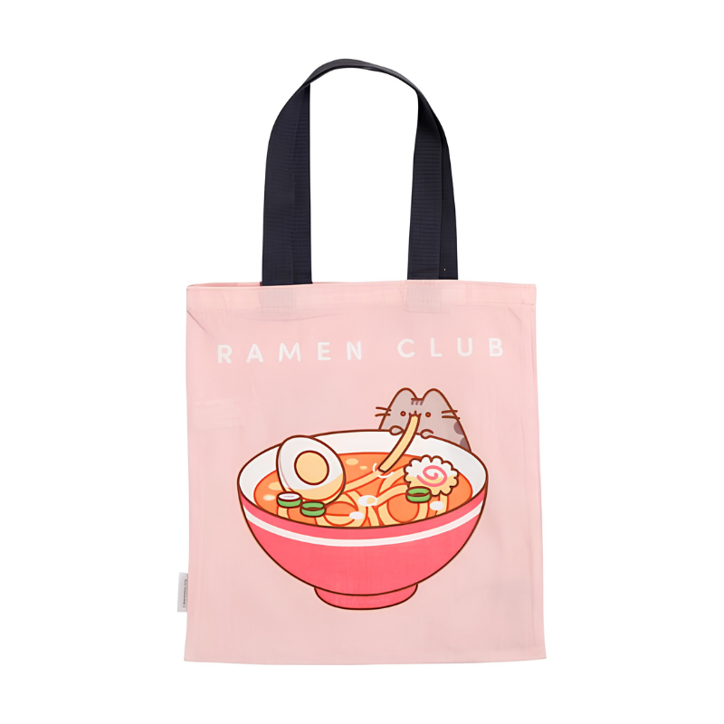 Bolsa de tela Pusheen Ramen Club doblada mostrando su grosor