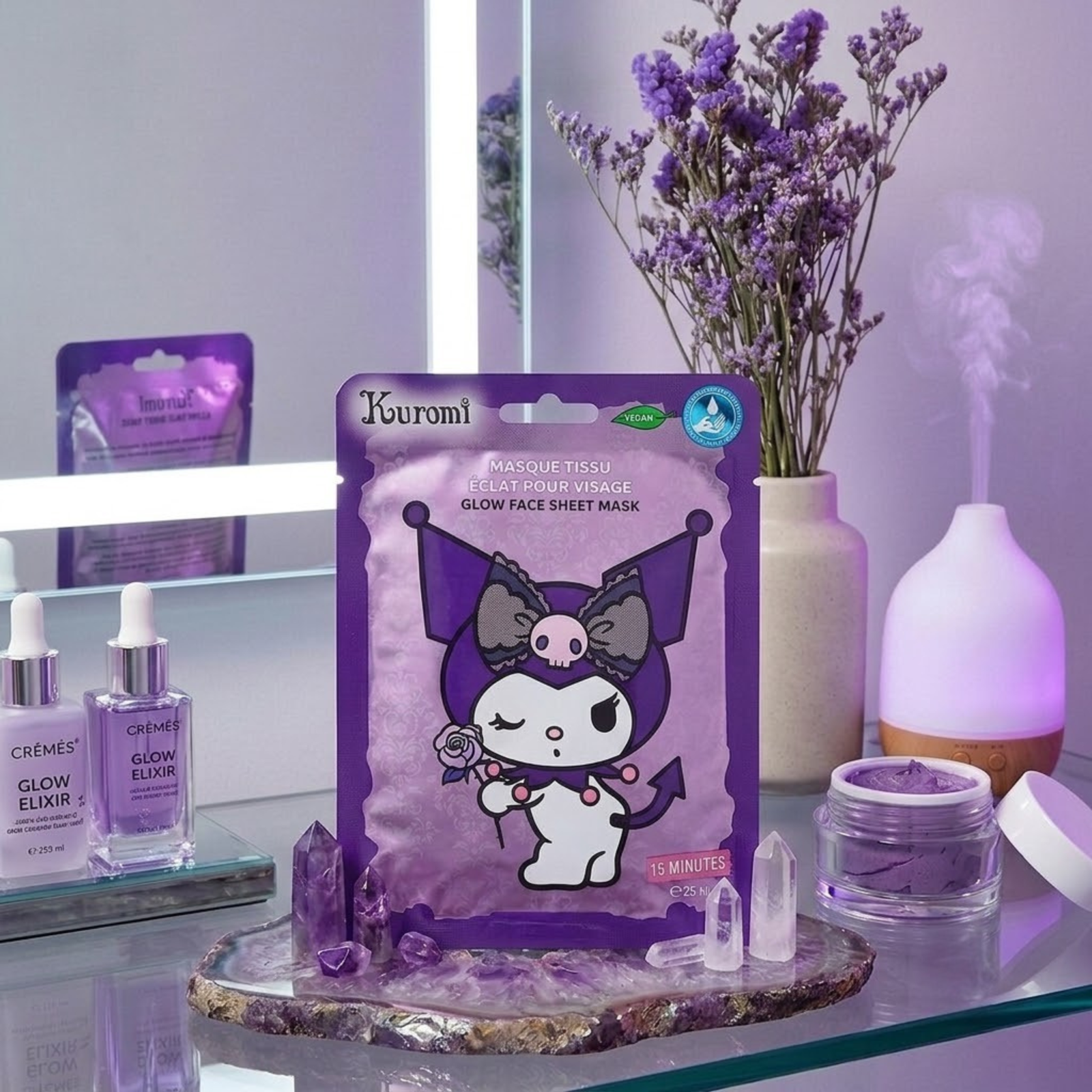 Sobre individual de la mascarilla facial Kuromi Sanrio con ilustración morada
