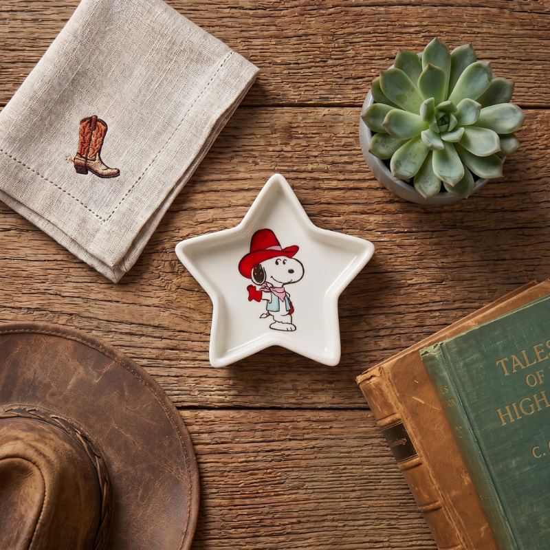Plato Estrella Snoopy Cowboy visto desde arriba