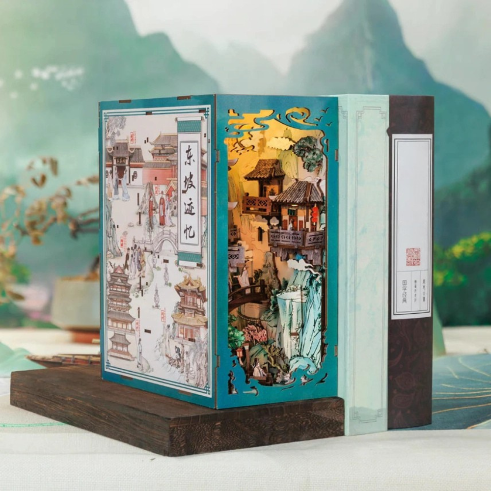Luz LED encendida iluminando el Book Nook Paisaje Tradicional Chino